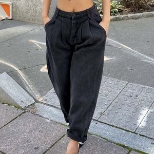 High waisted Balloon Jeans